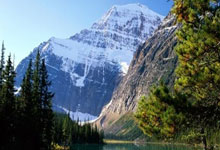 PG娱乐官网：[棋牌]图集-第五届长三角围棋俱乐部擂台赛上海站首日现场.